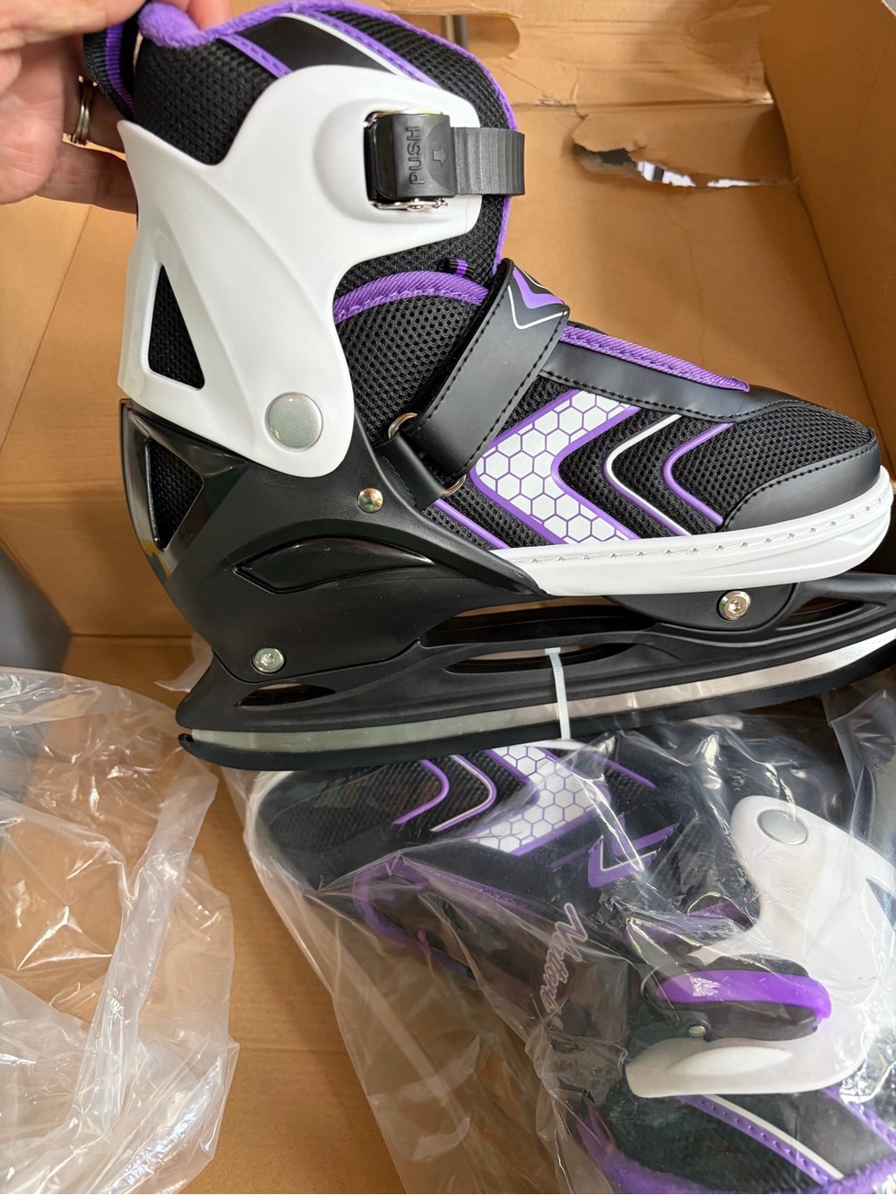Nattork Kids Adjustable Ice Skates in Black and Purple